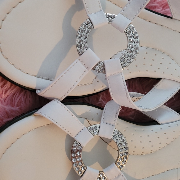 Sandals - Picture 4 of 7